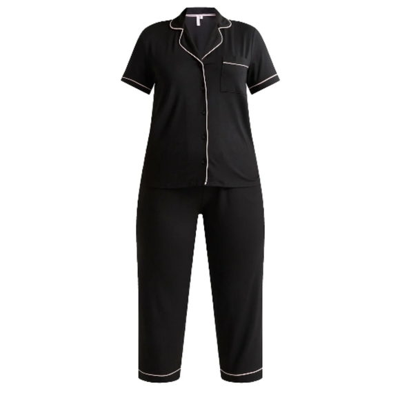 Dreamy Soft Notch Collar Short Sleeve Knit Capri Pajama Set Various Sizes NWT - Picture 2 of 10